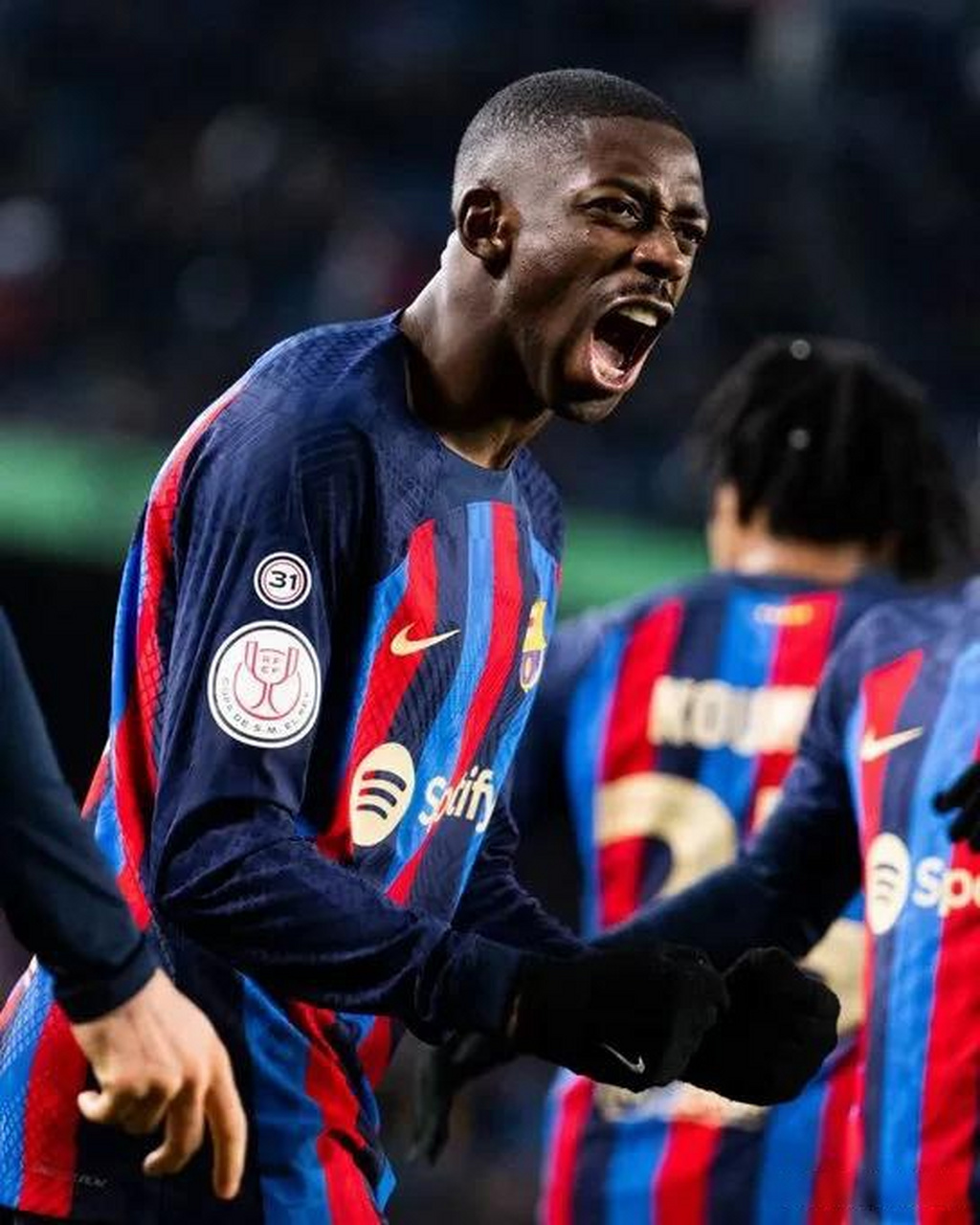 熊猫体育-曼联训练开放日；赛前更衣室发声引欢呼；国王杯在即；团队化学反应显著的简单介绍