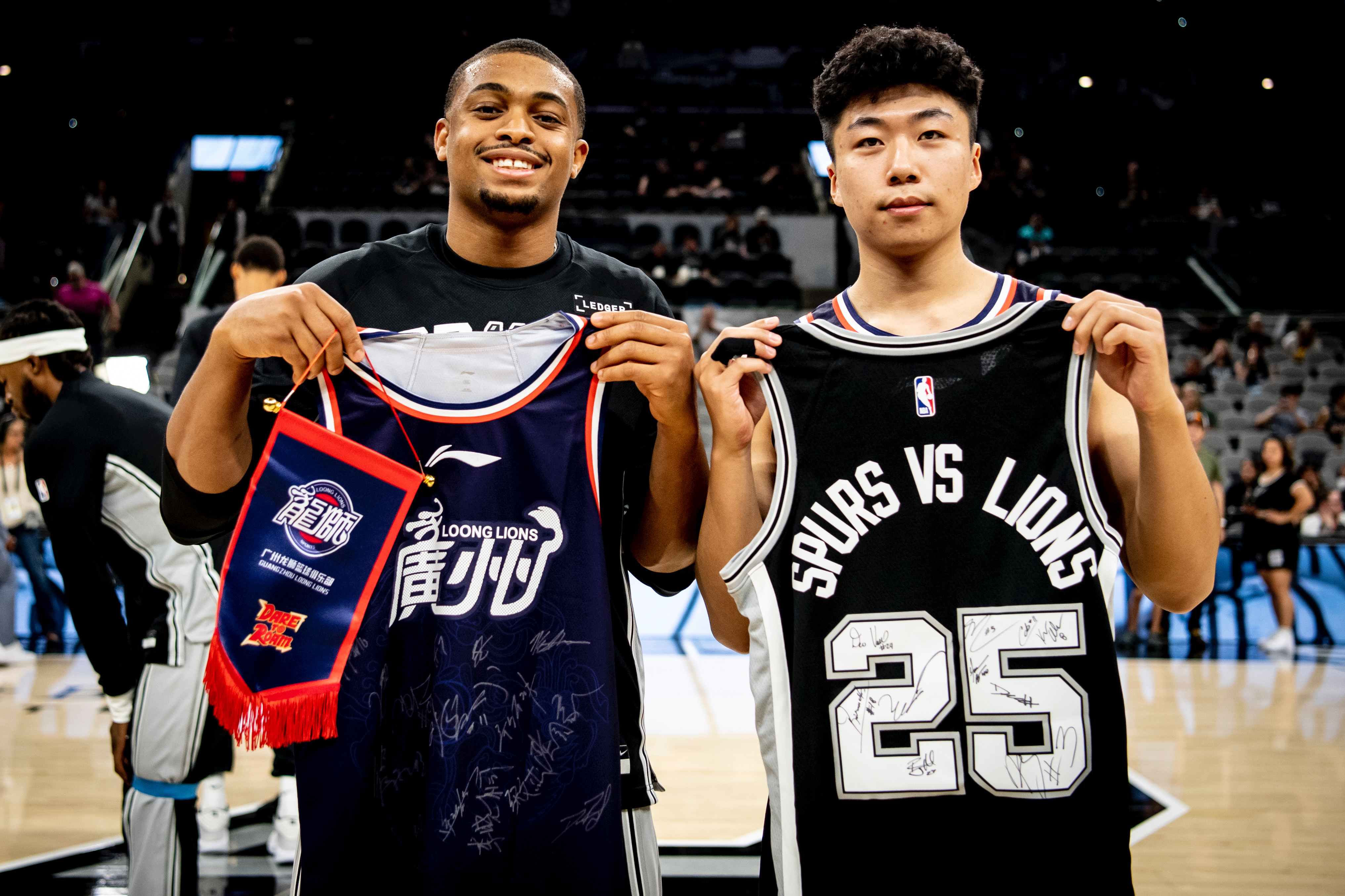 熊猫体育-冲刺阶段广州队豪取连胜——NBA常规赛节点到来；信心回归；赛程密集仍需轮换的简单介绍